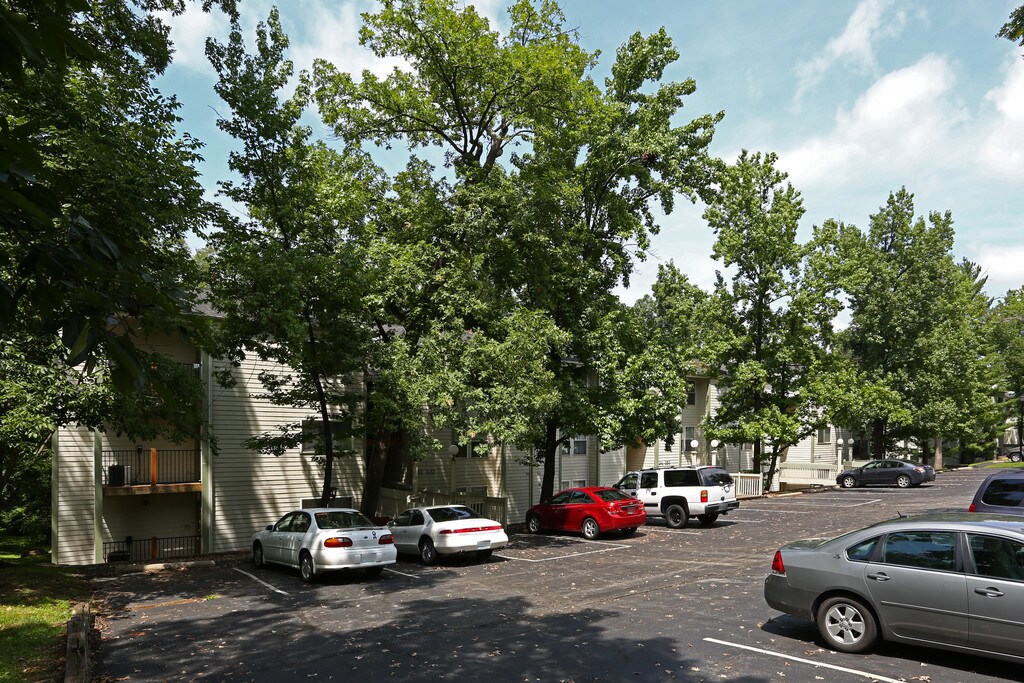 Bent Oak Apartments Lake St. Louis, MO Apartments For Rent