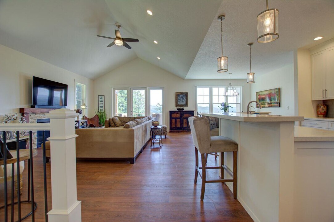 14070 SE Baumback Ave in Sandy, OR - Building Photo