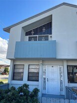 5800 W 18th Ave in Hialeah, FL - Building Photo
