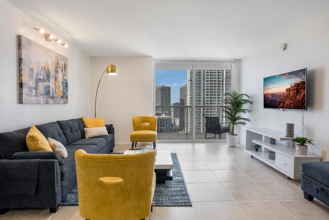 1200 Brickell Bay Dr, Unit 3124 The Club in Miami, FL - Foto de edificio - Building Photo