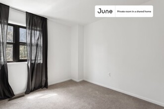 Private bedroom in 5 bed/3 bath Home in Washington, DC - Building Photo - Building Photo