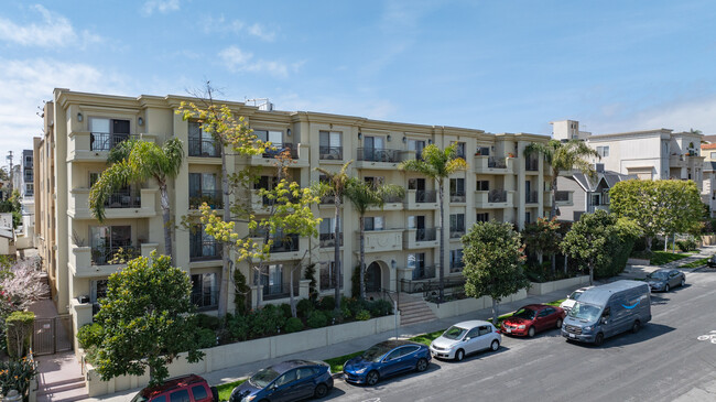 1417 S Westgate Ave, Unit 203 in Los Angeles, CA - Foto de edificio - Building Photo