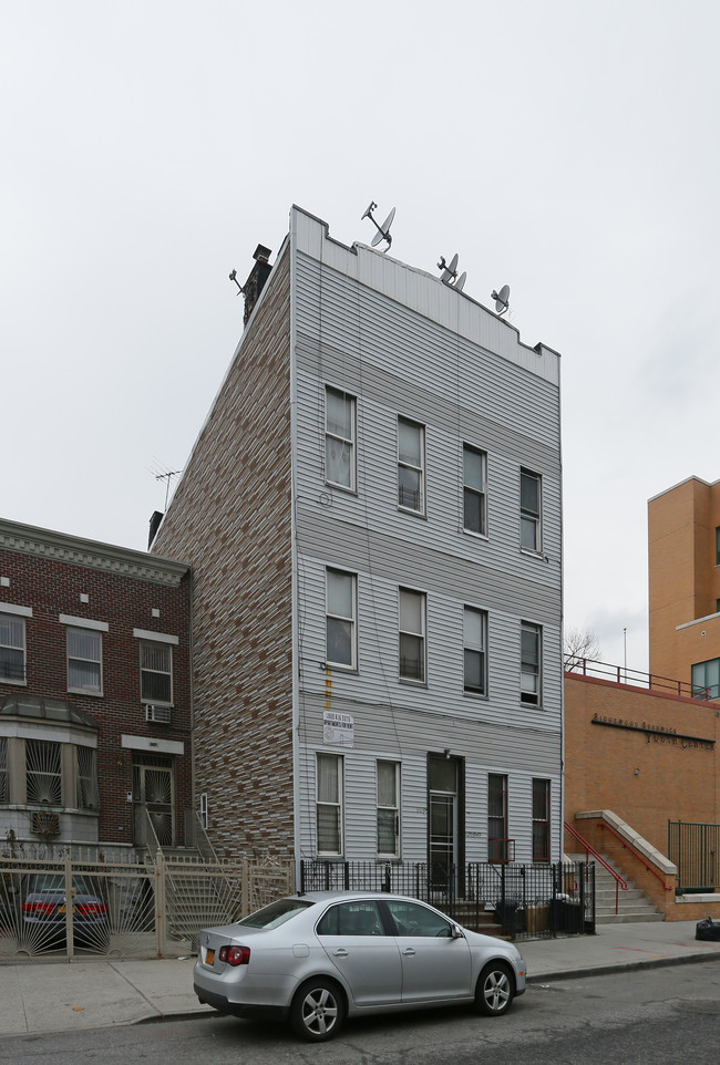 309 Palmetto St in Brooklyn, NY - Building Photo - Building Photo