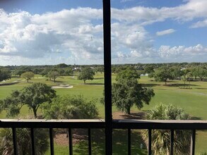 6845 Willow Wood Dr in Boca Raton, FL - Building Photo - Building Photo