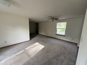 1521 Colorado St in Manhattan, KS - Building Photo - Building Photo