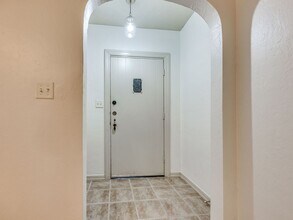 1708 NW 40th St in Oklahoma City, OK - Building Photo - Building Photo