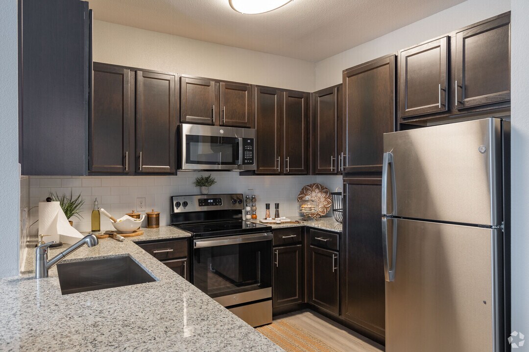 1240 Atascocita Road in Humble, TX - Building Photo