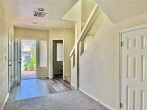 6723 Flamenco Ct in Las Vegas, NV - Building Photo - Building Photo