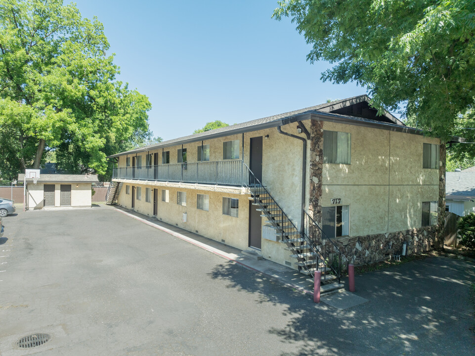 Hazel Student Living in Chico, CA - Building Photo