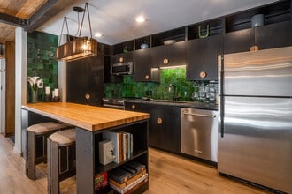 601 S Monarch St in Aspen, CO - Building Photo - Building Photo