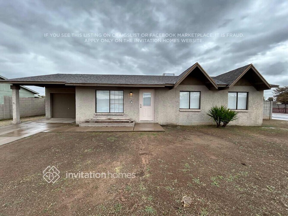 17226 N 37th St in Phoenix, AZ - Building Photo