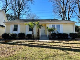 900 Stanfield Dr in Charlotte, NC - Building Photo