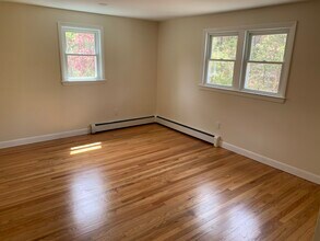 1272 Mary Dunn Rd in Barnstable, MA - Building Photo - Building Photo