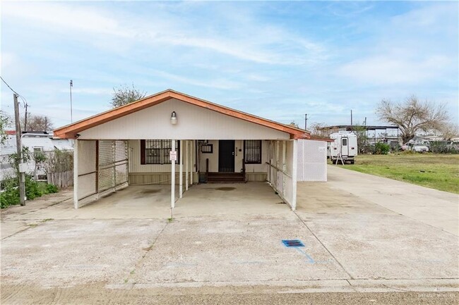 2701 Miller Ave, Unit 527 in Donna, TX - Building Photo - Building Photo