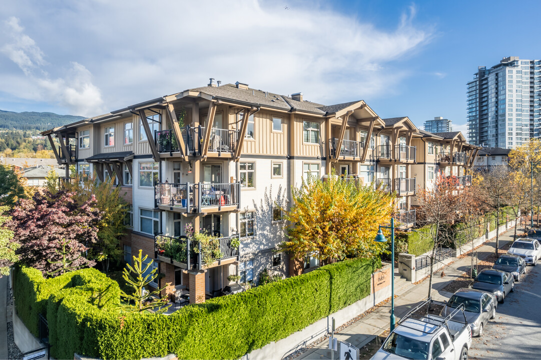 Tides in Port Moody, BC - Building Photo