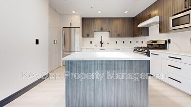 711 La Playa St in San Francisco, CA - Building Photo - Building Photo