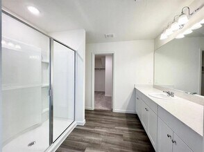 13228 Ridings Dr in Haslet, TX - Foto de edificio - Building Photo