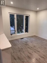 1379 Freeport Dr in Mississauga, ON - Building Photo - Building Photo