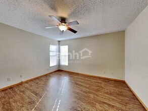 8865 Kingsley Dr in Reynoldsburg, OH - Building Photo - Building Photo