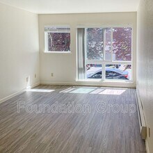 916 N 104th St in Seattle, WA - Building Photo - Building Photo