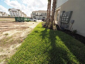 5872 Biscotti St in Nokomis, FL - Building Photo - Building Photo