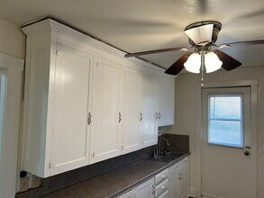 307 N 4th St, Unit 12 in Hannibal, MO - Building Photo - Building Photo