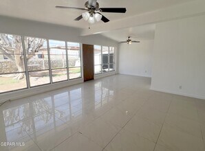 10009 Jamaica St in El Paso, TX - Building Photo - Building Photo
