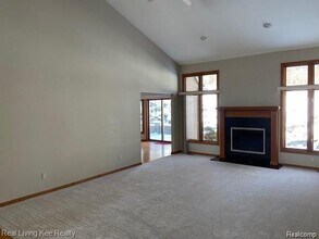 1809 Cloverdale Dr in Rochester, MI - Building Photo - Building Photo