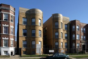 5733-5735 S Calumet Ave in Chicago, IL - Building Photo
