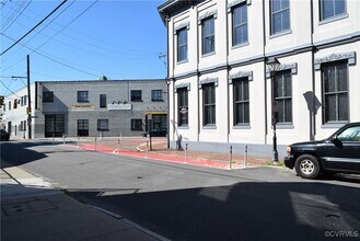 407 Brook Rd in Richmond, VA - Building Photo - Building Photo
