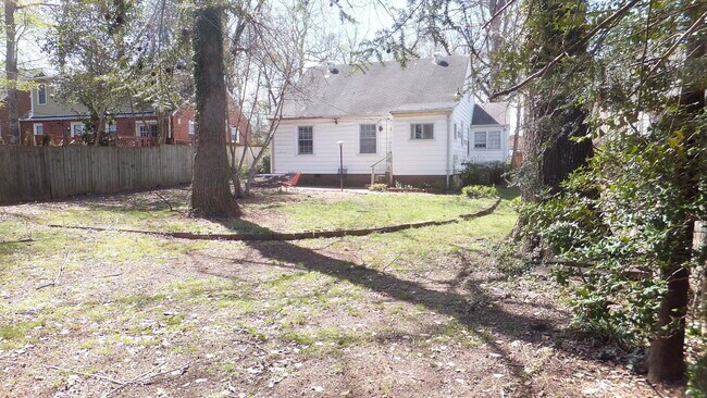 1336 St Julien St in Charlotte, NC - Building Photo - Building Photo