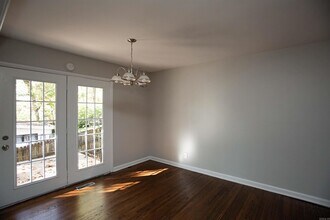 2920 S Bryant St in Little Rock, AR - Foto de edificio - Building Photo