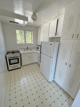 3373 Rowena Ave in Los Angeles, CA - Building Photo - Building Photo