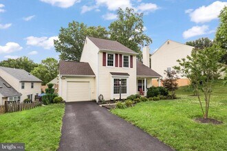 3818 Marquis Pl in Woodbridge, VA - Foto de edificio - Building Photo