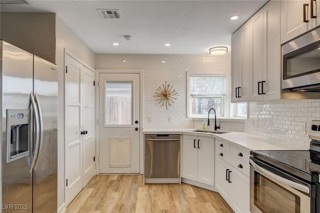 property at 1017 E Oakey Blvd