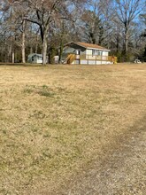 3210 Trotter Rd in Hopkins, SC - Foto de edificio - Building Photo