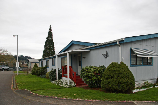 7918 SE King Rd in Milwaukie, OR - Foto de edificio - Building Photo