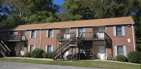 property at 1323 E 10th St