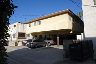 1030 Thompson Ave in Glendale, CA - Building Photo - Building Photo