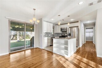 108 E Skyview Rd in Austin, TX - Building Photo - Building Photo