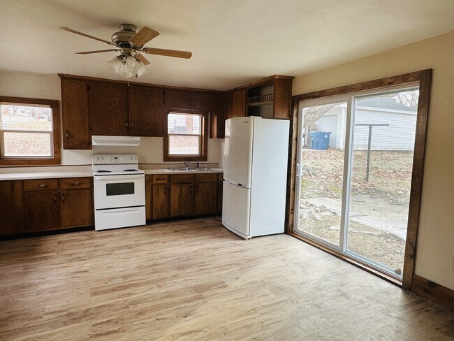 340 N Mill St in Cedarville, IL - Building Photo - Building Photo