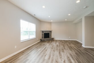 3149 Bent Timber Dr in Indianapolis, IN - Foto de edificio - Building Photo