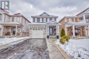 45 Kirkland Pl in Whitby, ON - Building Photo