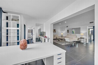 560 NW 116th Terrace in Miami, FL - Building Photo - Building Photo