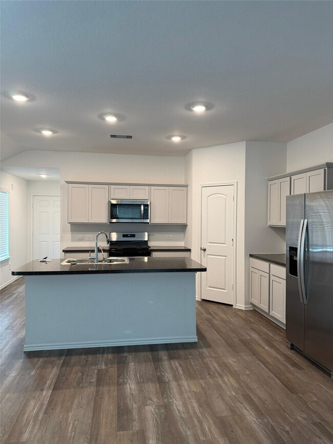 property at 6007 Diamond Vis Ct