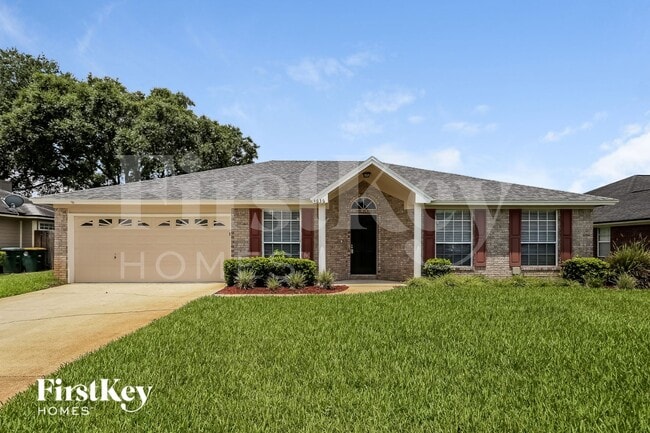 property at 4636 Forest Glen Ct