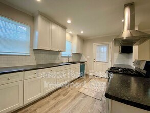 2721 Fairfield Ave in Shreveport, LA - Building Photo - Building Photo