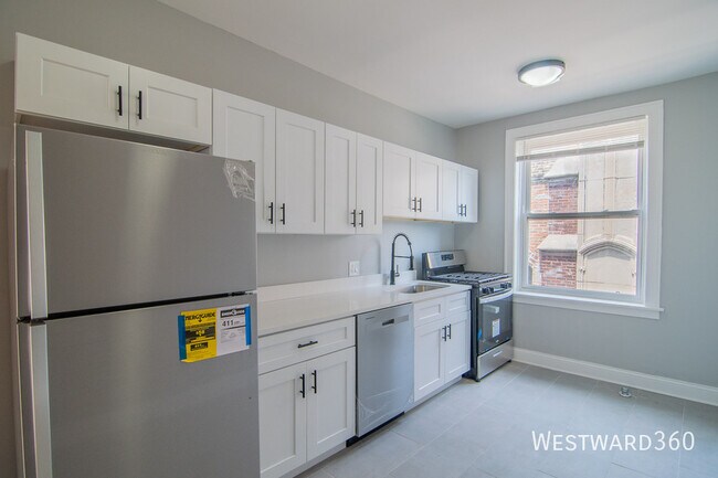 7610 S Saginaw Ave in Chicago, IL - Building Photo - Building Photo