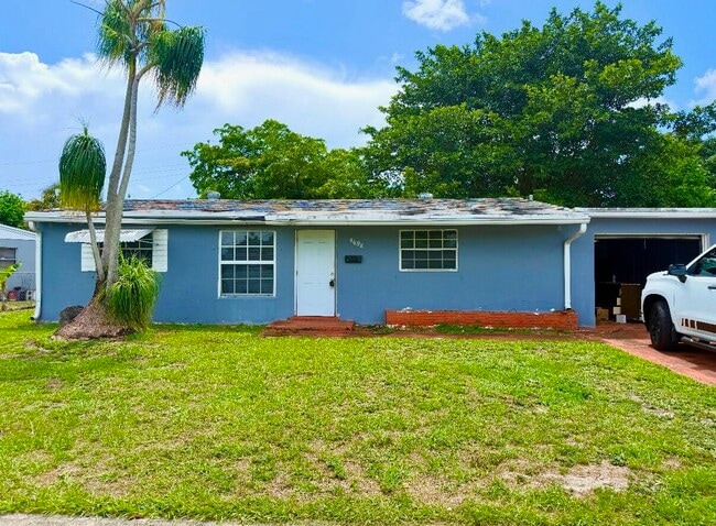 property at 5698 Gramercy Dr
