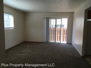 21022 Damascus Ln in Bend, OR - Building Photo - Building Photo